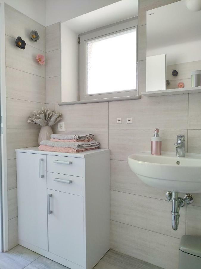 Sweet Stay Roznik Apartment Lublaň Exteriér fotografie